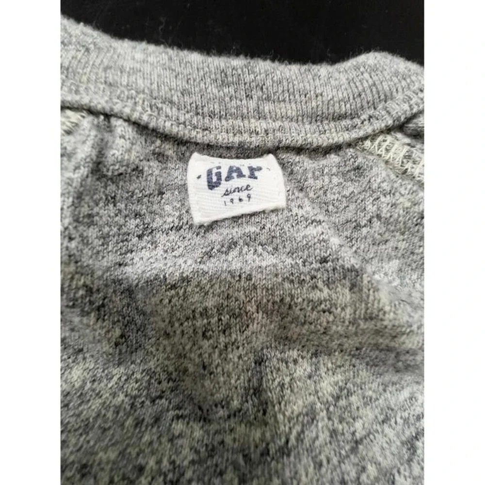 Baby Gap Romper‎ Gray Heather Long Sleeve Kangaroo Pocket 18-24 Months